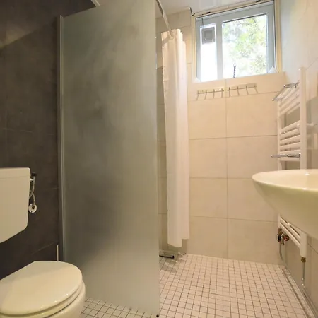 Holiday home In Near Nature, Cleaning Included Stramproy
